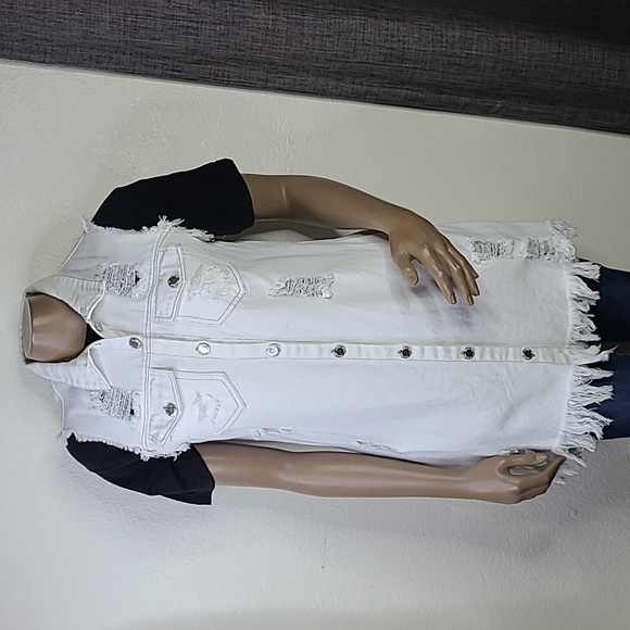 Vest Size Small/Medium White Distressed Denim Embellished Pink Butterflies  Cute - Picture 3 of 7